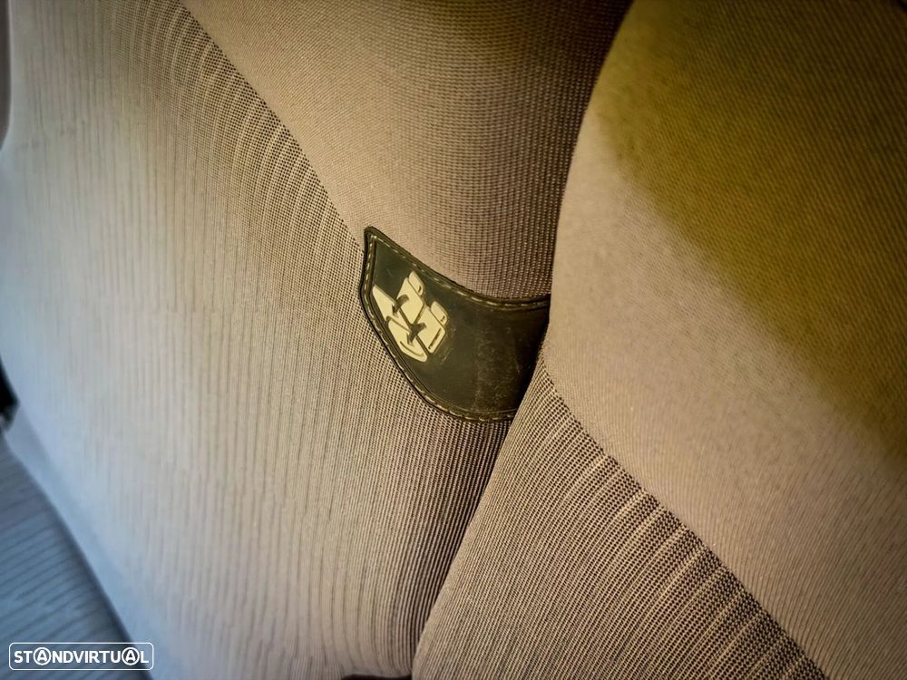 Peugeot Partner 1.6 HDi Confort - 28