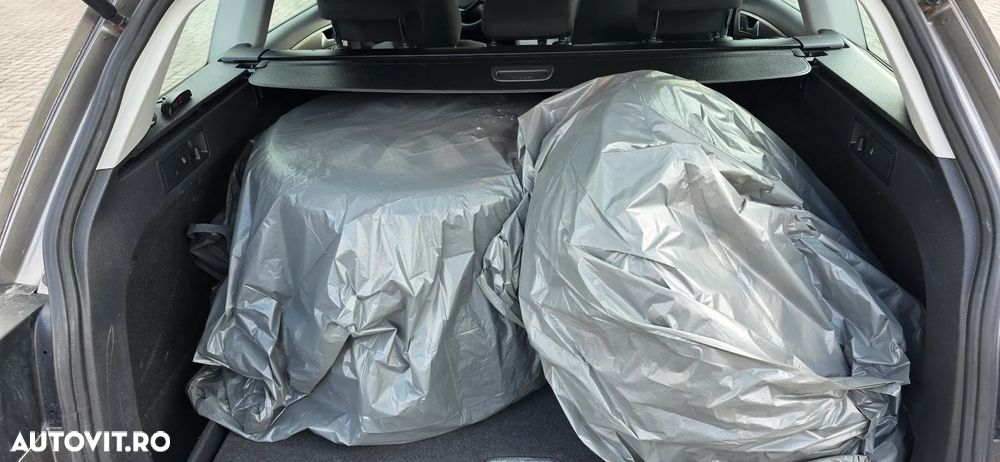 Volkswagen Golf 1.6 TDI (BlueMotion Technology) Comfortline - 4