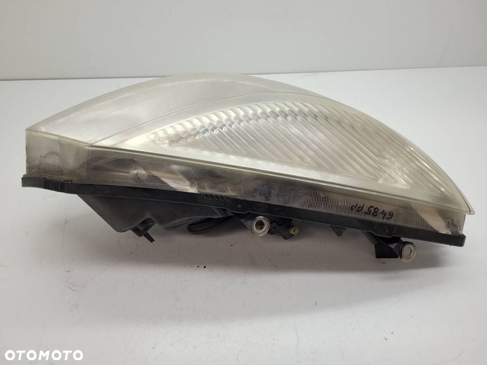 REFLEKTOR LAMPA PRAWA PRZÓD RENAULT SCENIC II 2005 EUROPA - 4