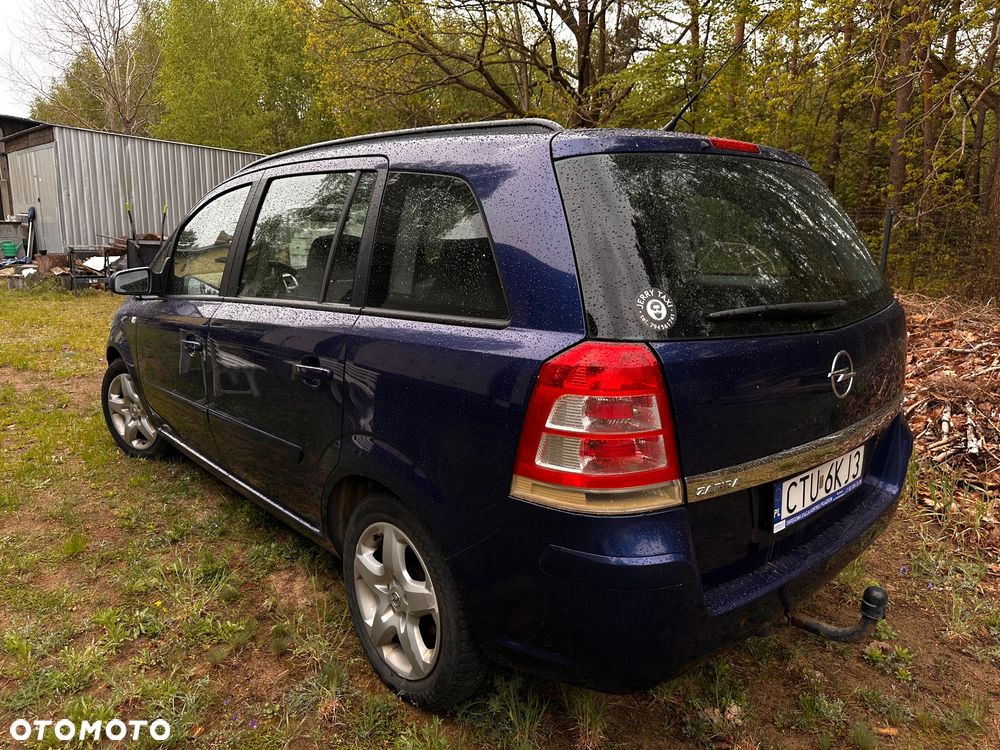 Opel Zafira 1.9 CDTI - 4