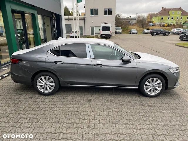 Skoda Superb 1.5 TSI mHEV Selection DSG - 3