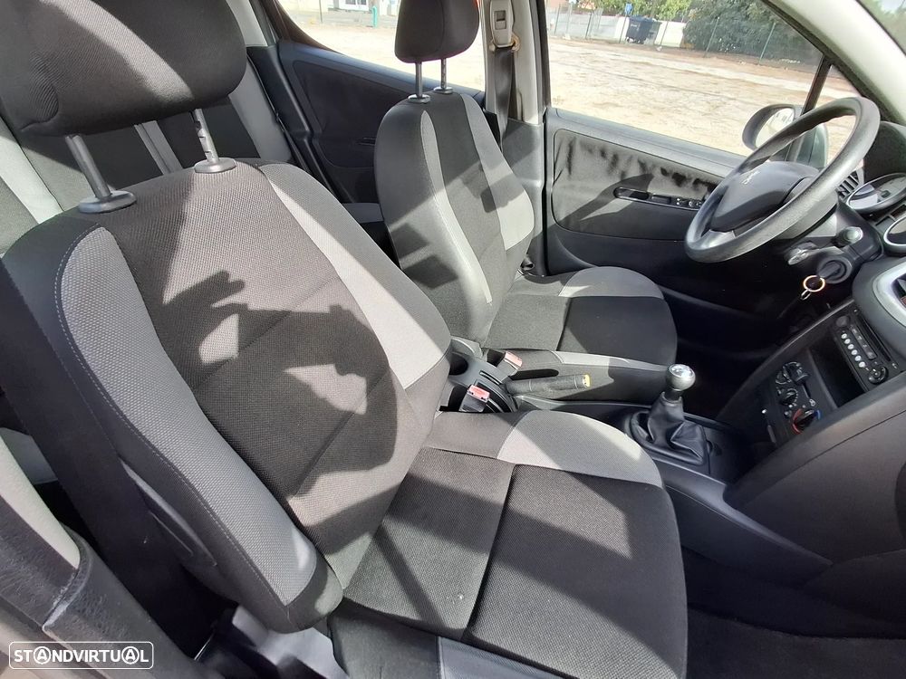 Peugeot 207 1.4 16V Open - 11