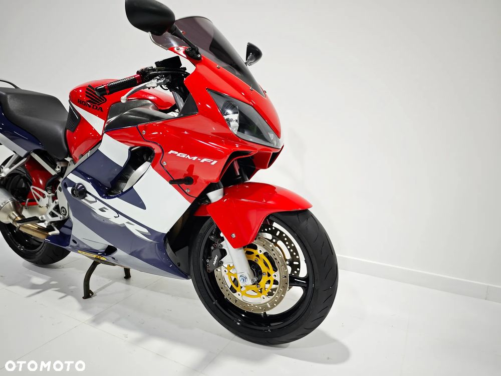 Honda CBR - 8