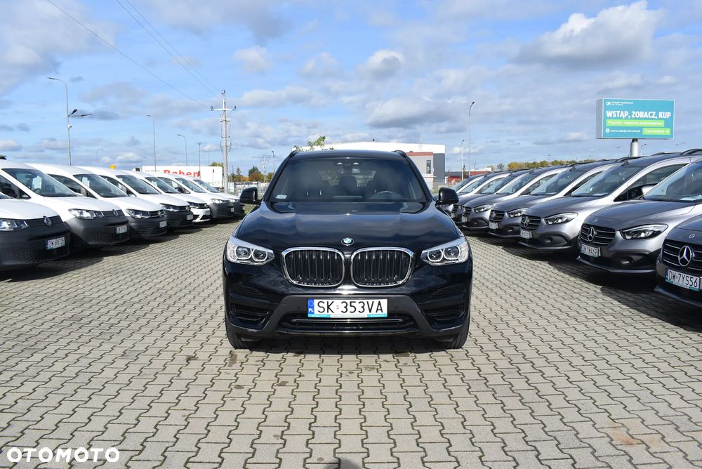 BMW X3 xDrive20i GPF Advantage - 3