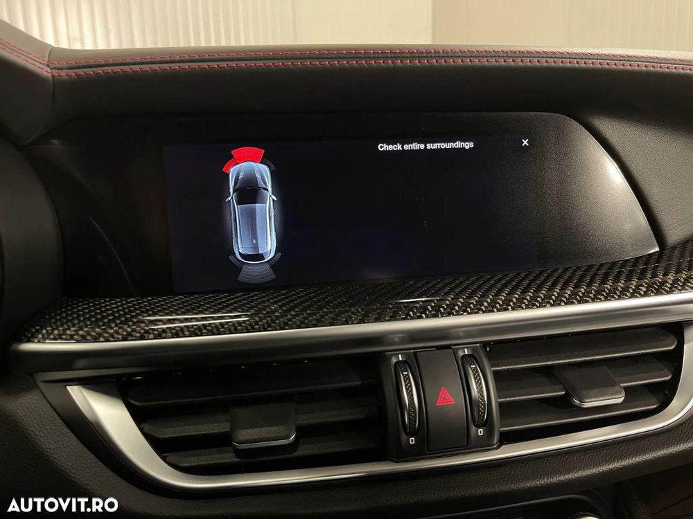 Alfa Romeo Stelvio 2.9 V6 Turbo AWD AT8 Quadrifoglio - 15