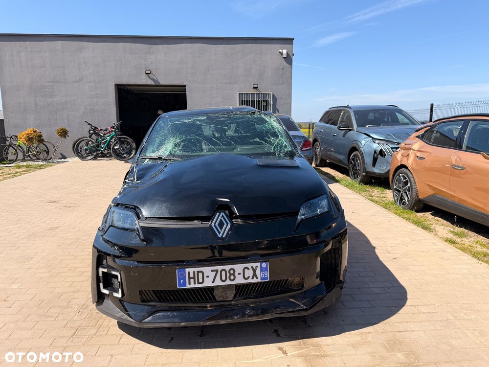 Renault 5 E-Tech Iconic Five 120 Urban Range - 3