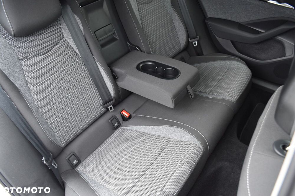 Skoda Superb 2.0 TDI SCR 4x4 Selection DSG - 33