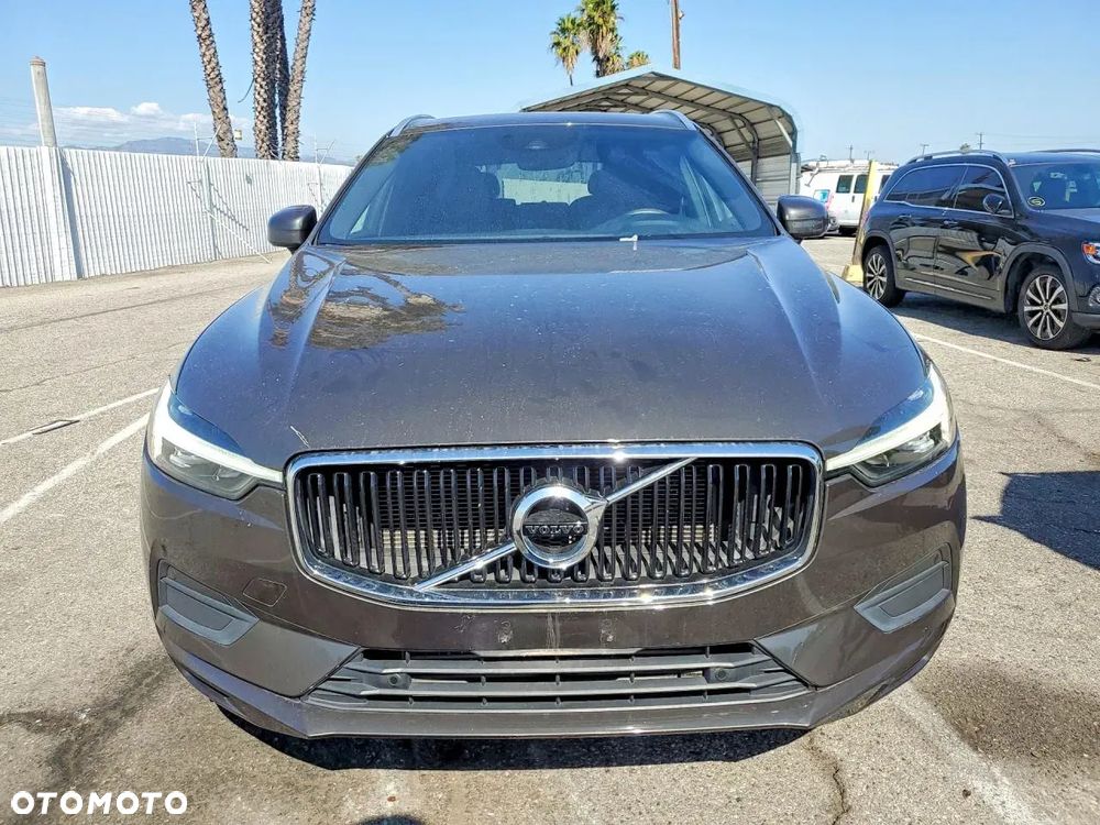 Volvo XC 60 T6 AWD Geartronic Momentum - 5