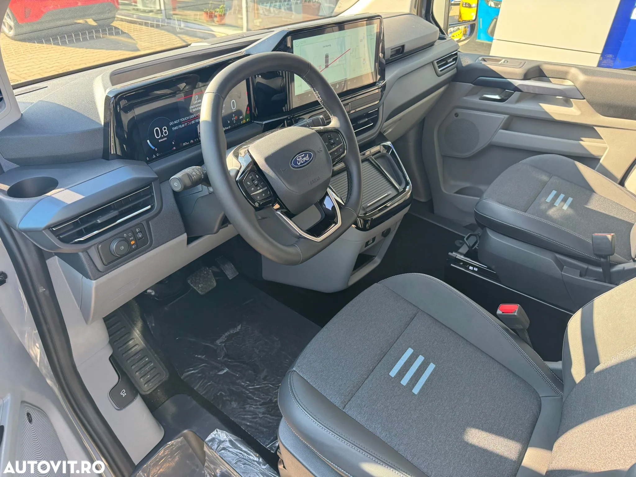 Ford Tourneo Custom Bus 320 2.0 EcoBlue 170 CP L1H1 Active Aut. - 15