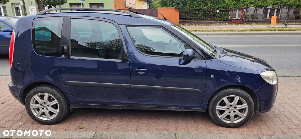 Skoda Roomster 2009 photo 2