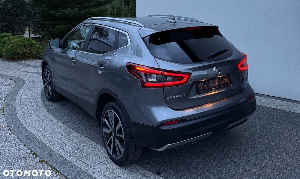 Nissan Qashqai 1.6 DIG-T TEKNA+ - 12