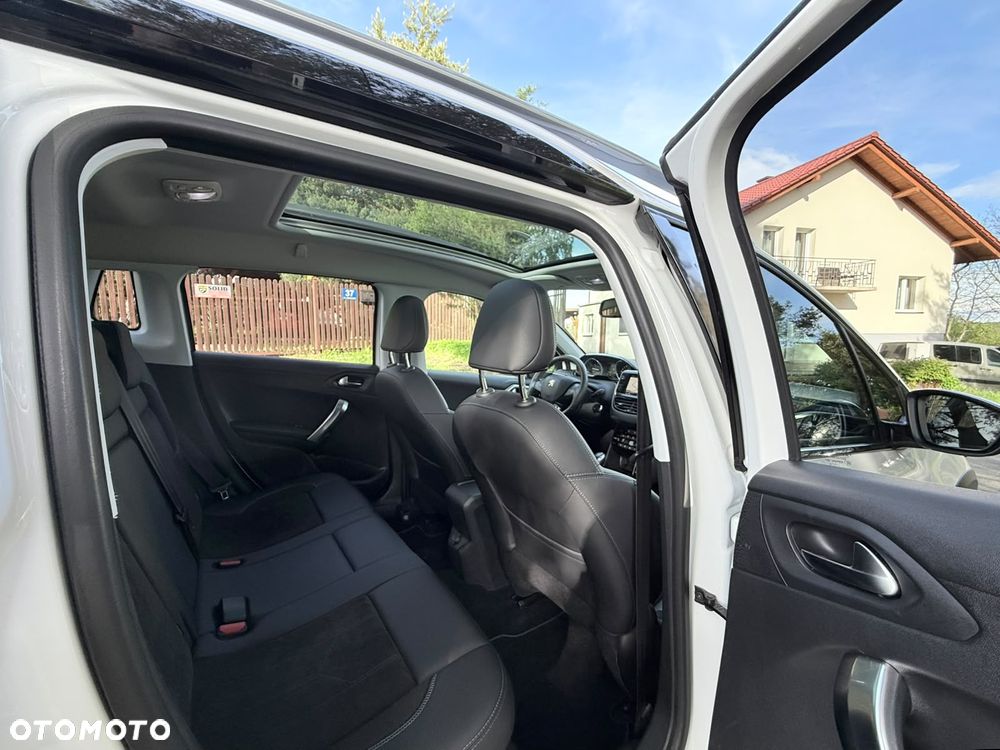 Peugeot 2008 PureTech 110 Stop&Start Crossway - 30