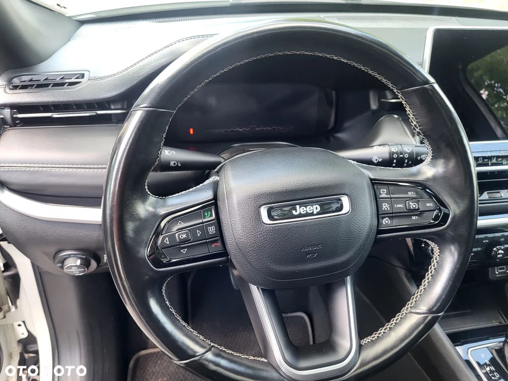 Jeep Compass - 22