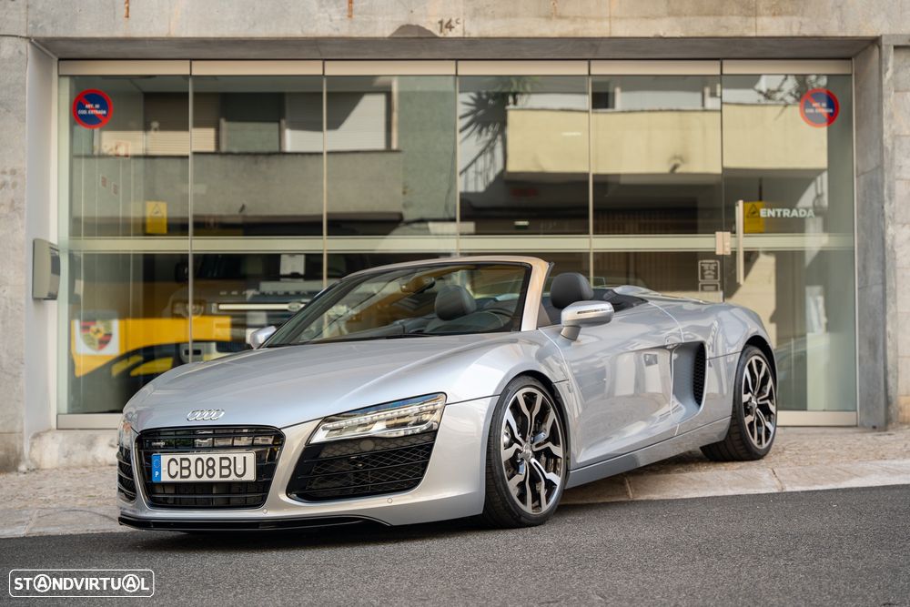 Audi R8 Spyder 4.2 FSi V8 quattro