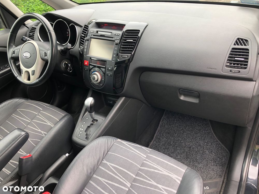 Kia Venga - 7