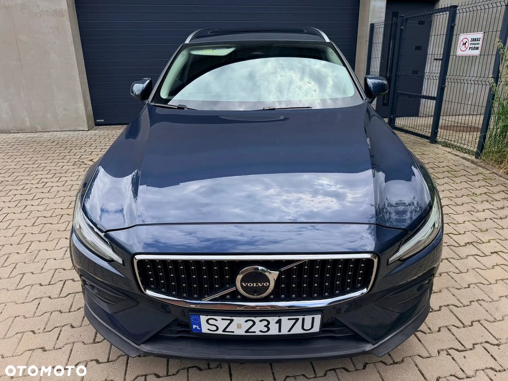 Volvo V60 Cross Country B5 B AWD Plus - 3