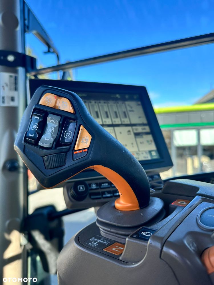 John Deere 6195R Command Pro Premium - 19