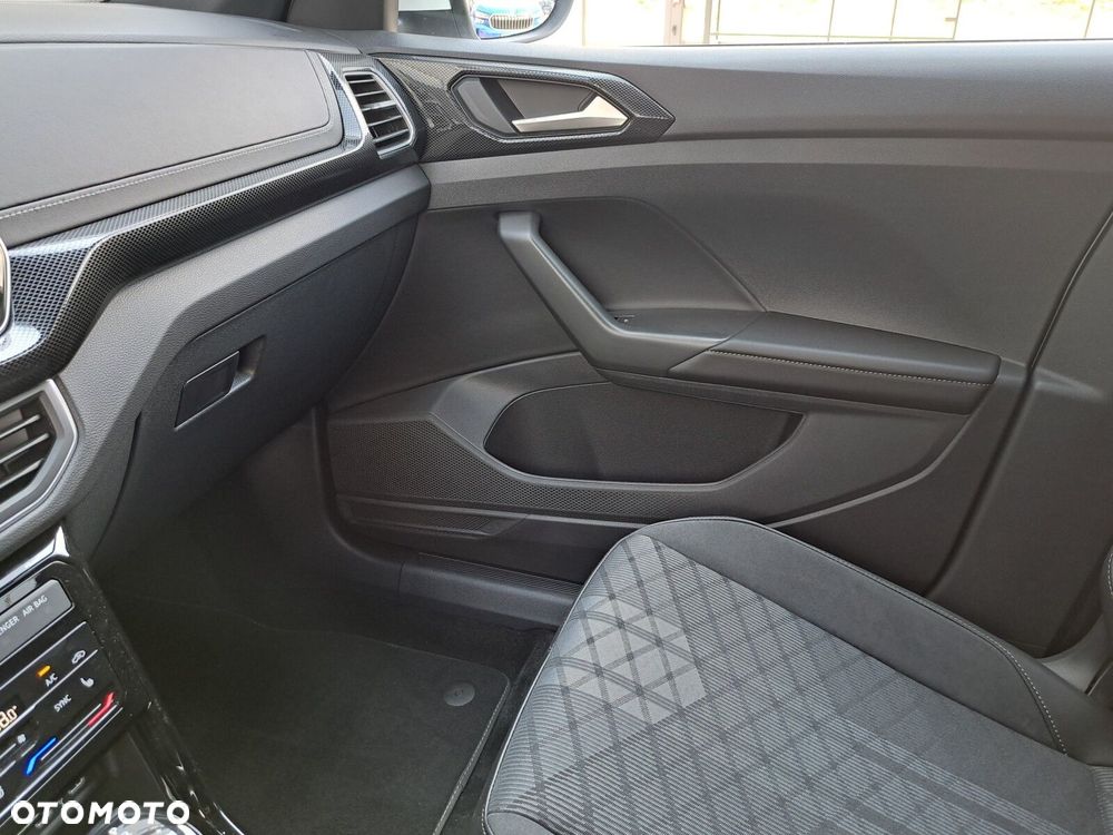 Volkswagen T-Cross 1.0 TSI R-Line Plus DSG - 18