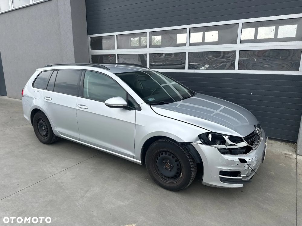 Volkswagen Golf 1.6 TDI BMT Comfortline - 9