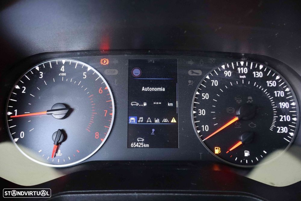 Renault Clio - 32
