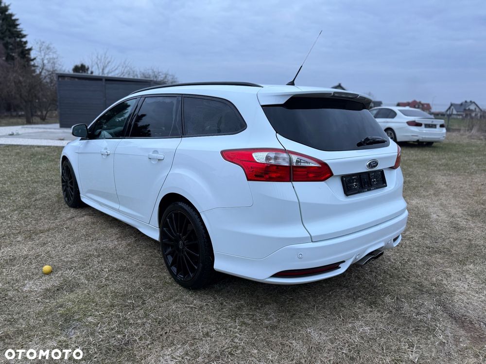 Ford Focus 2.0 EcoBoost ST mit Leder-Sport-Paket - 23