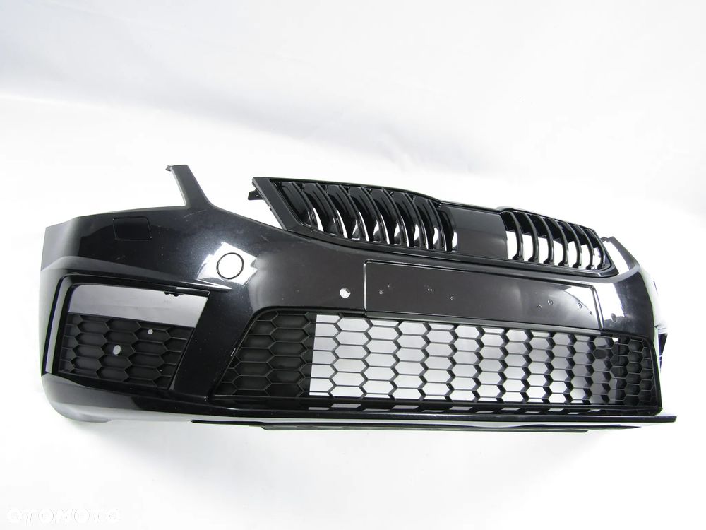 Zderzak przedni Skoda Octavia 3 RS 17 - 20 Sprysk. / Pdc-4 Lakier 9910 / LF9R - 13