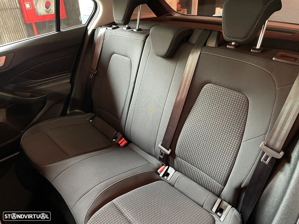 Ford Focus 1.0 EcoBoost S&S ACTIVE DESIGN - 32