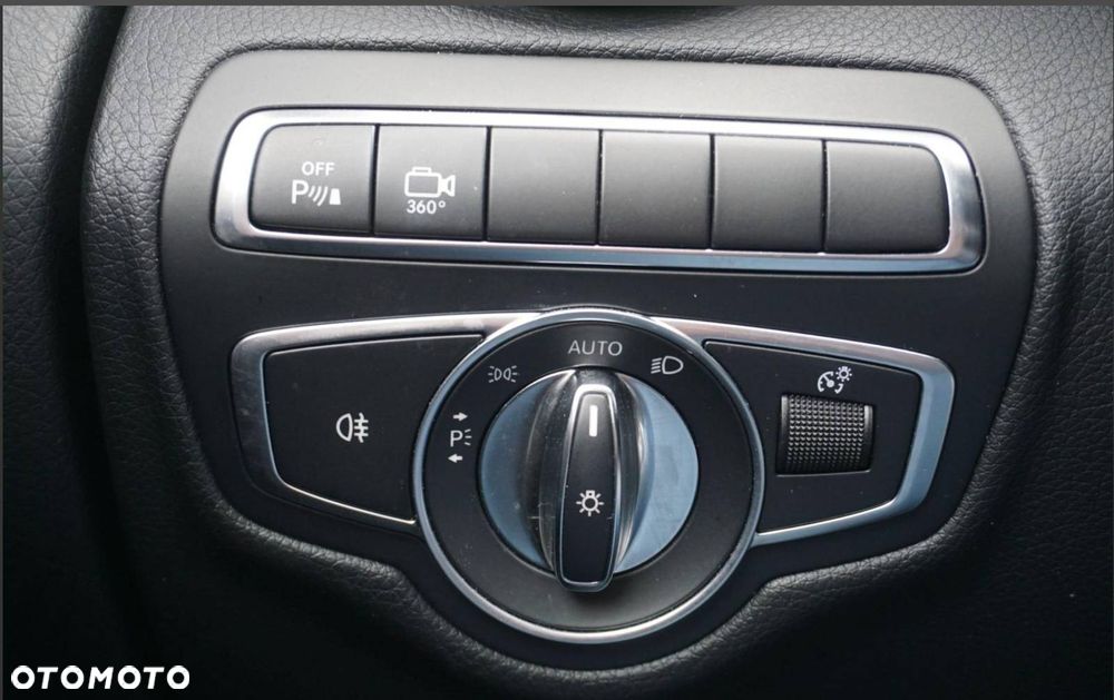 Mercedes-Benz GLC - 29