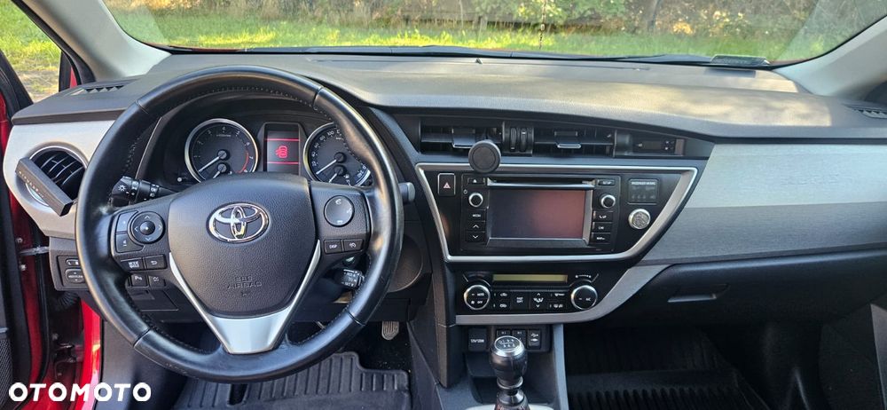 Toyota Auris - 8