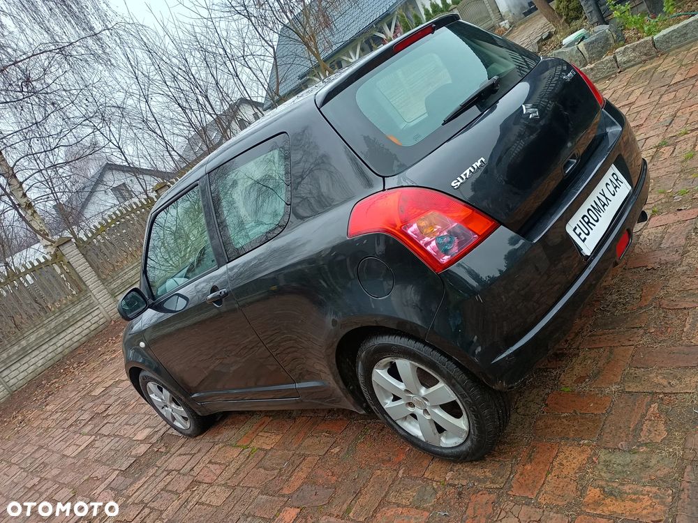 Suzuki Swift 1.3 DDiS Comfort - 3