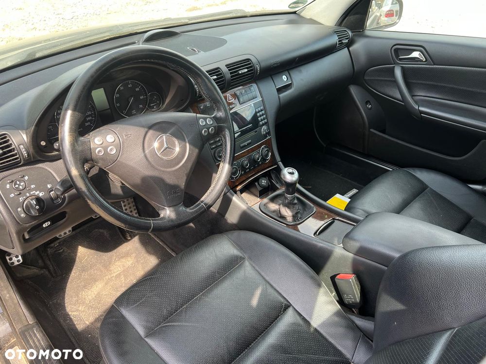 Mercedes C Klasa W203 C180 (197U) części maska zderzak błotnik drzwi klapa lampy fotele deska - 7