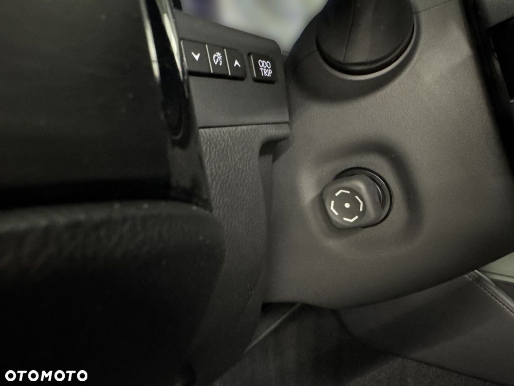 Lexus ES 300h Business Edition - 15