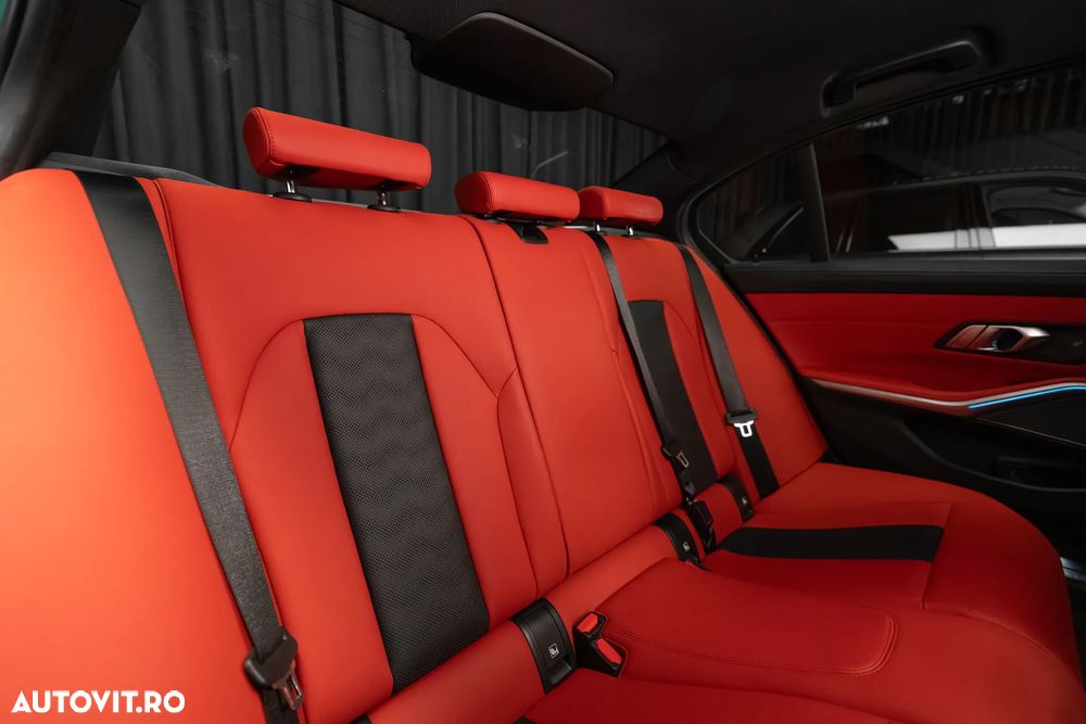 BMW M3 Competition xDrive AT - 33