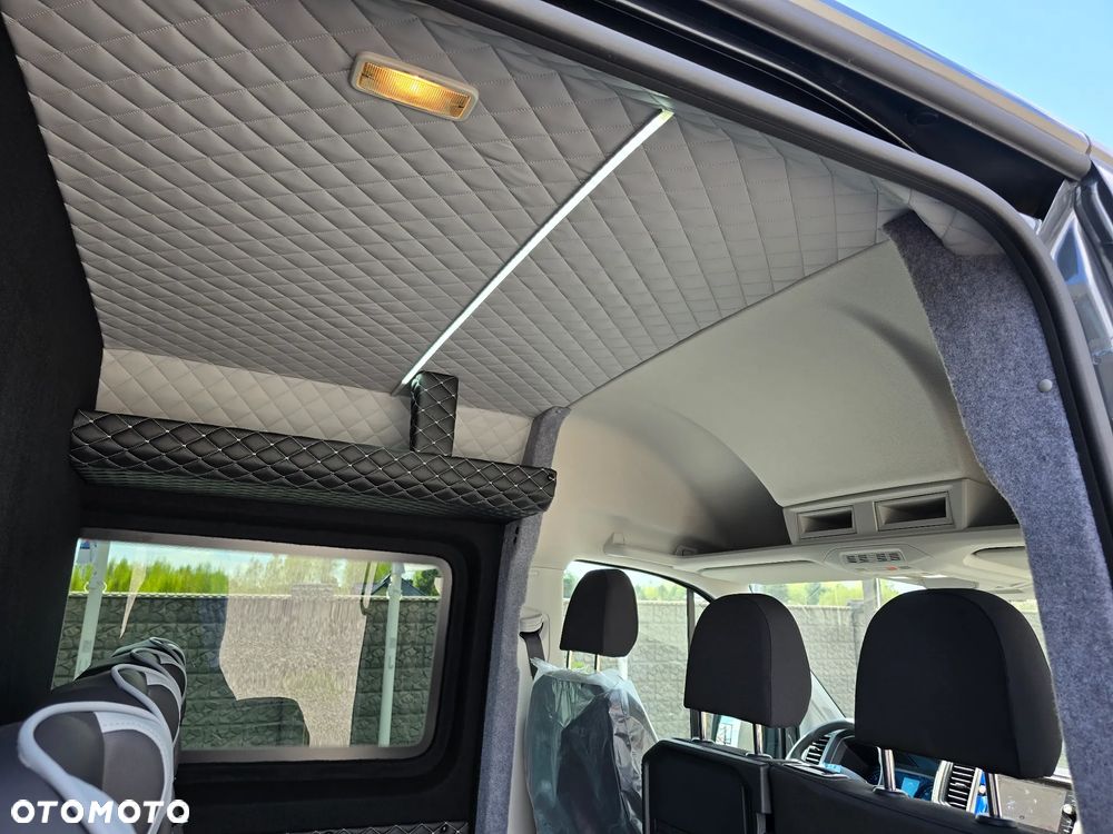 Volkswagen CRAFTER 4 MOTION AUTOMAT-8 Bie Długi 7-OSOBOWY BOGATA OPCJA WYPOSAŻENIA NAVI KAMERA COFANIA FUL LED LAKIER METALIZOWANY SALON PL STAN NOWY - 35
