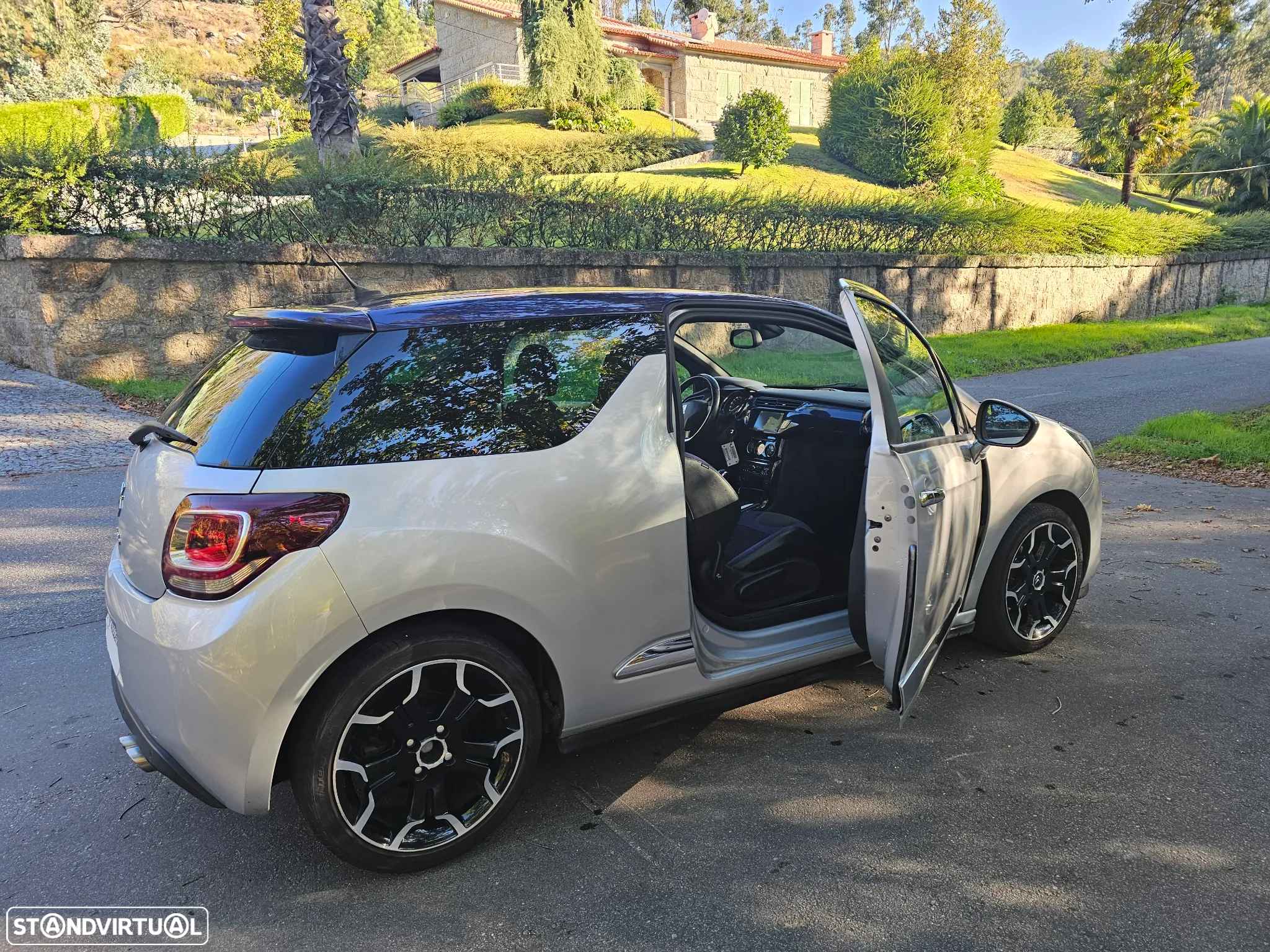 Citroën DS3 1.6 e-HDi Airdream Sport Chic - 17