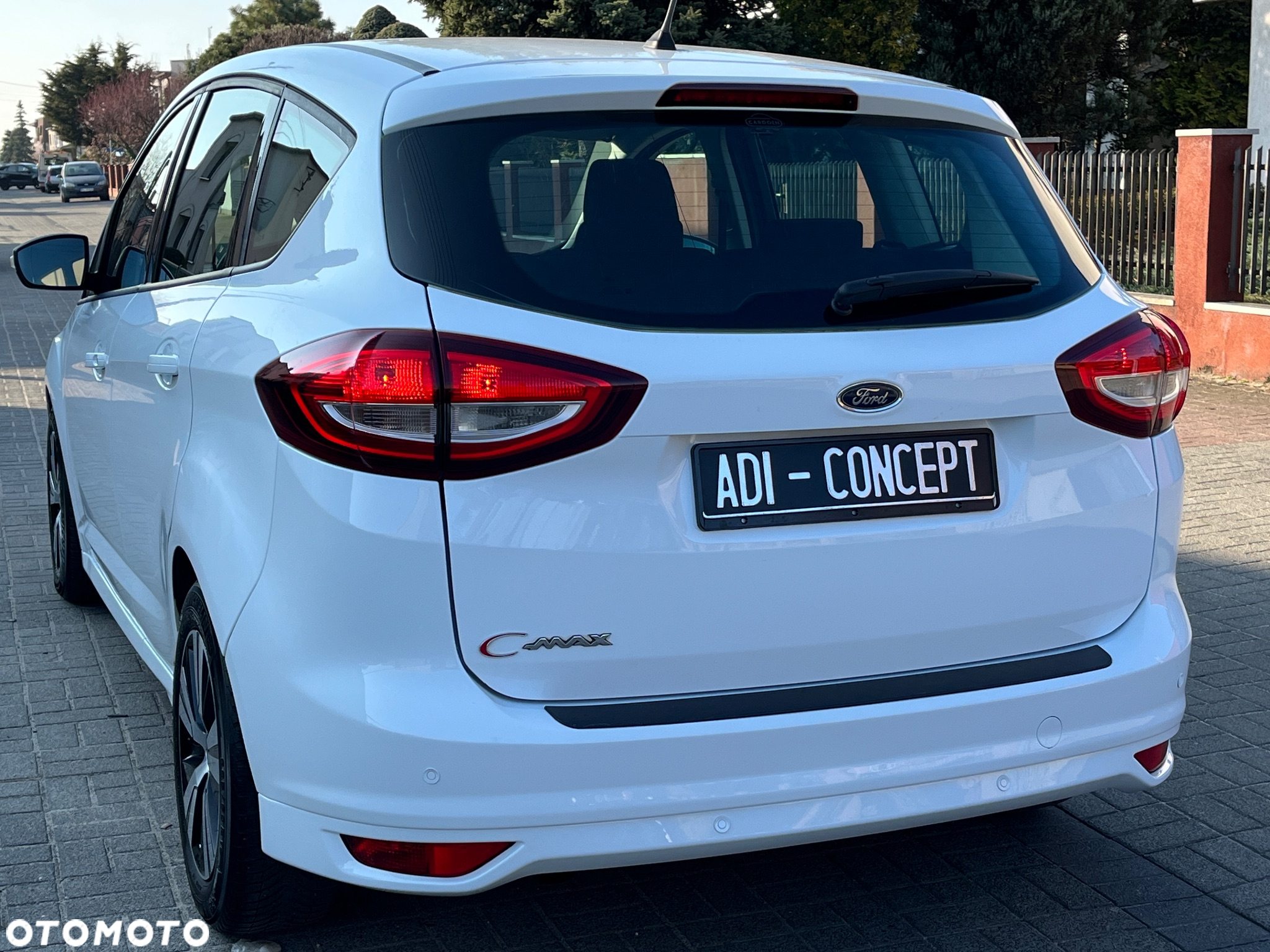 Ford C-MAX 1.5 TDCi Edition ASS - 17
