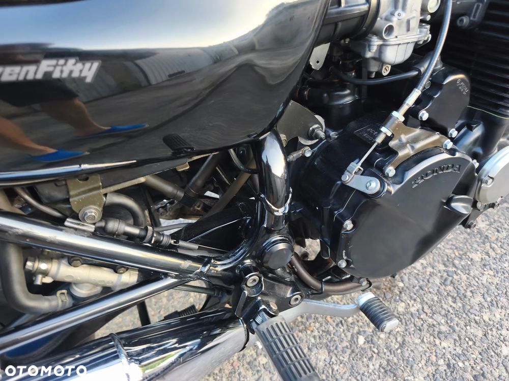 Honda CB - 32