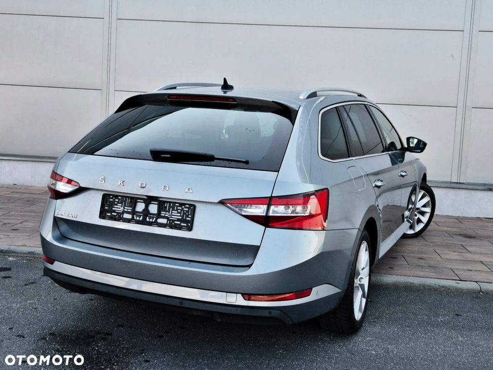Skoda Superb 1.6 TDI Ambition DSG - 17