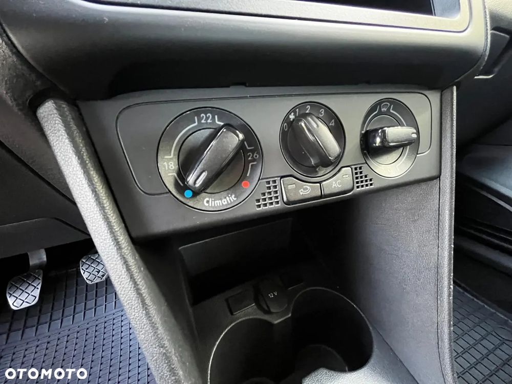 Volkswagen Polo - 14