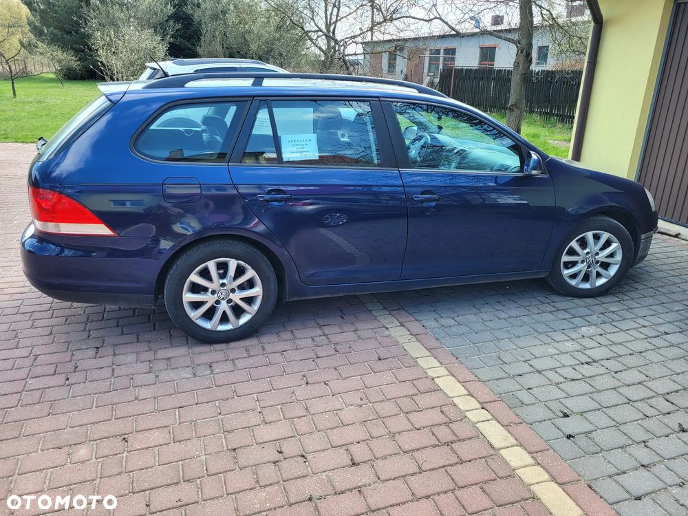 Volkswagen Golf - 11