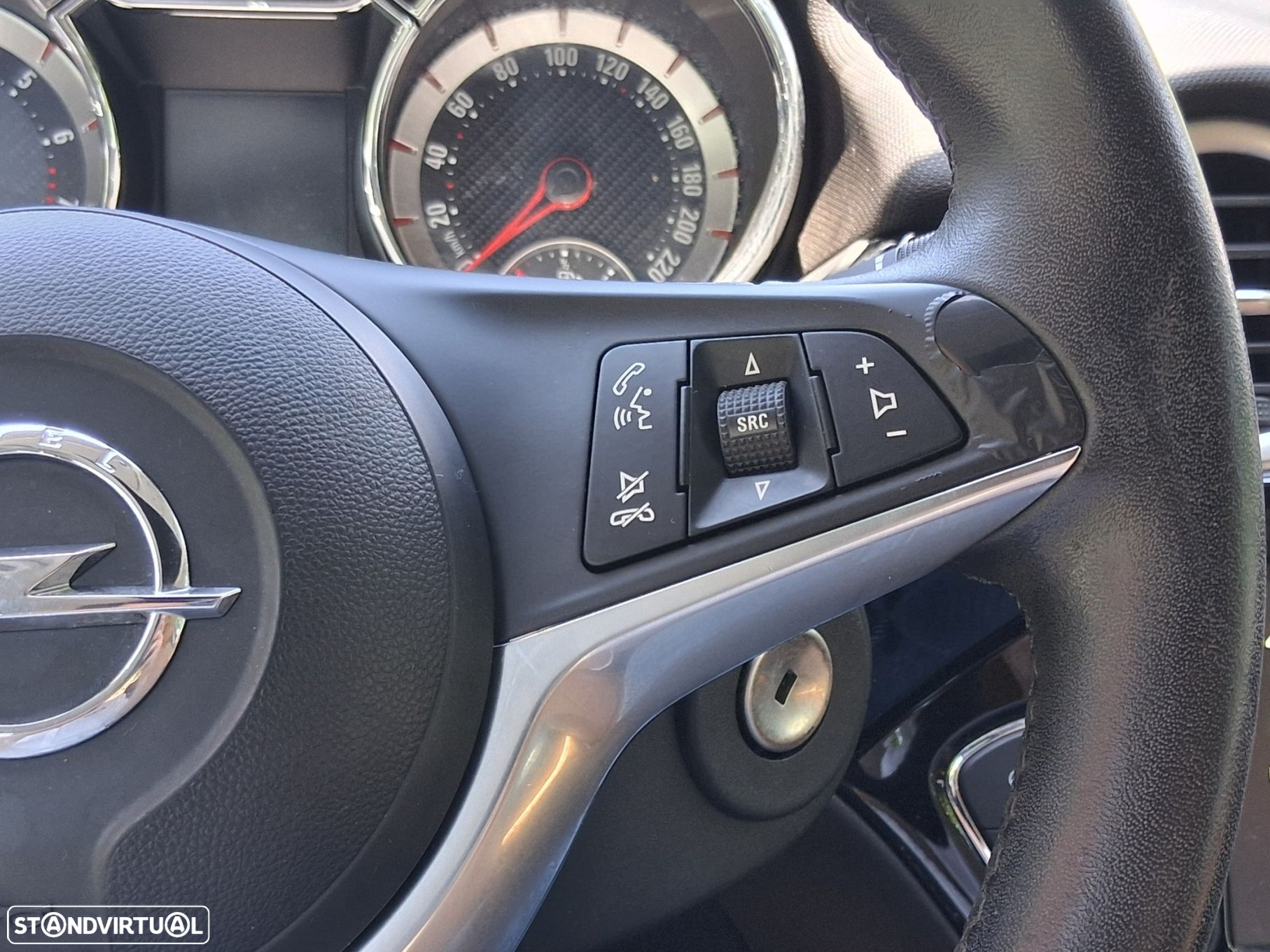 Opel Adam 1.0 T Rocks - 29