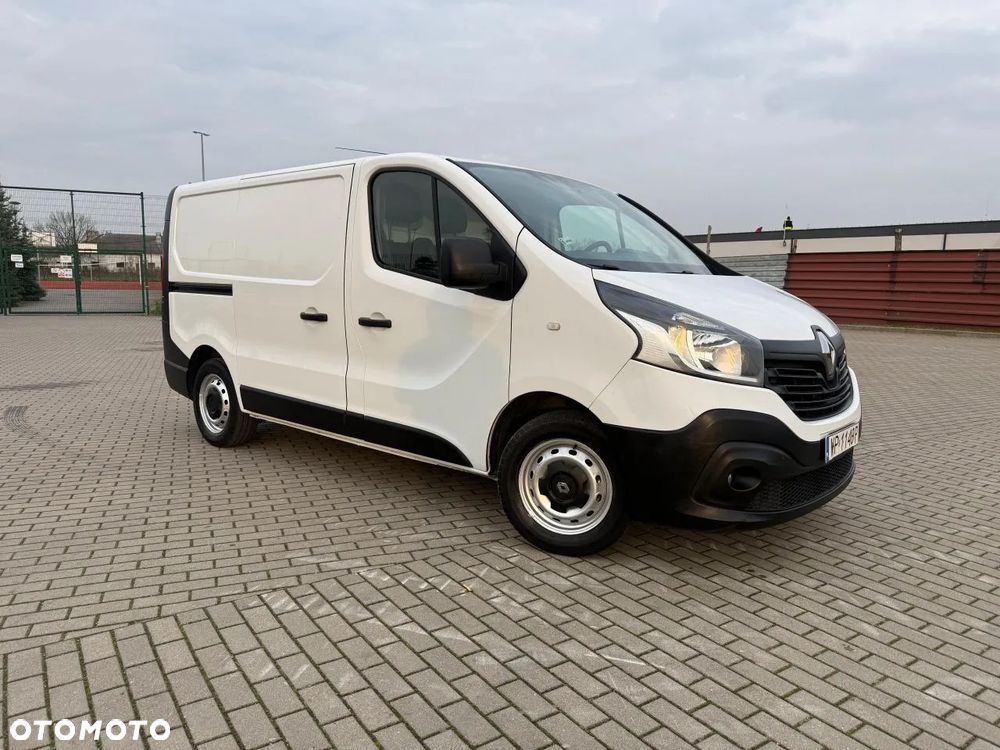 Renault TRAFIC - 1