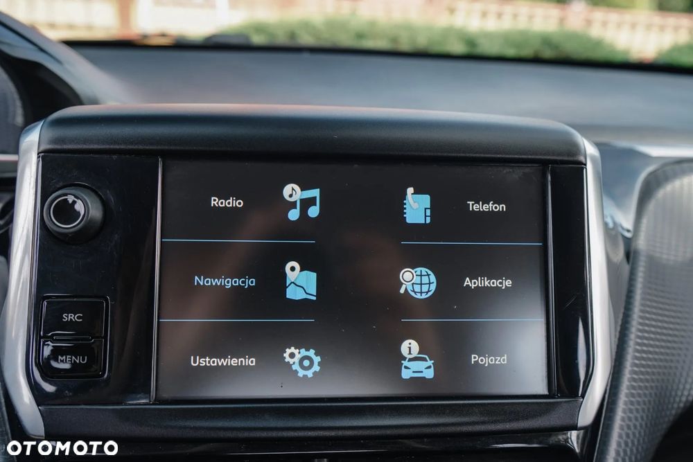 Peugeot 2008 PureTech 130 Stop&Start EAT6 Allure - 27