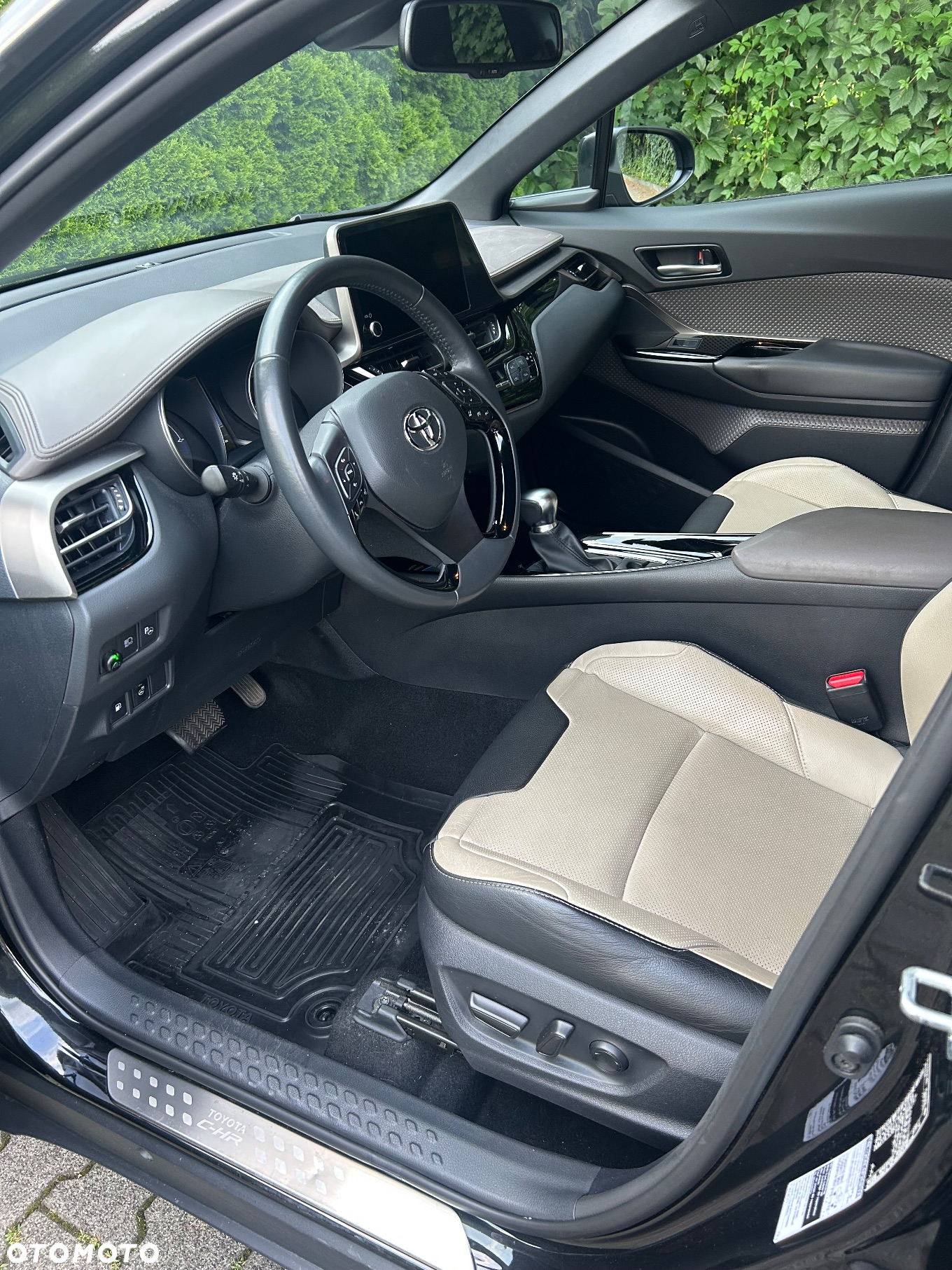 Toyota C-HR 2.0 Hybrid Executive - 9