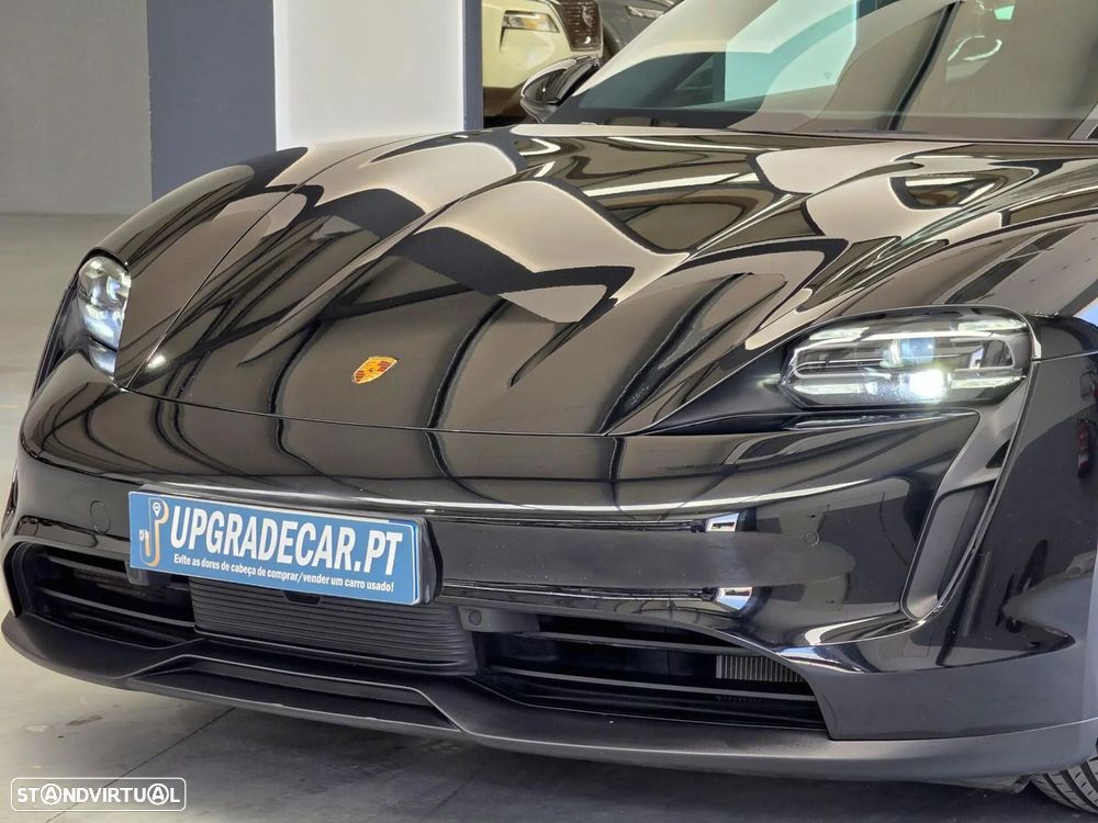 Porsche Taycan 4 - 3
