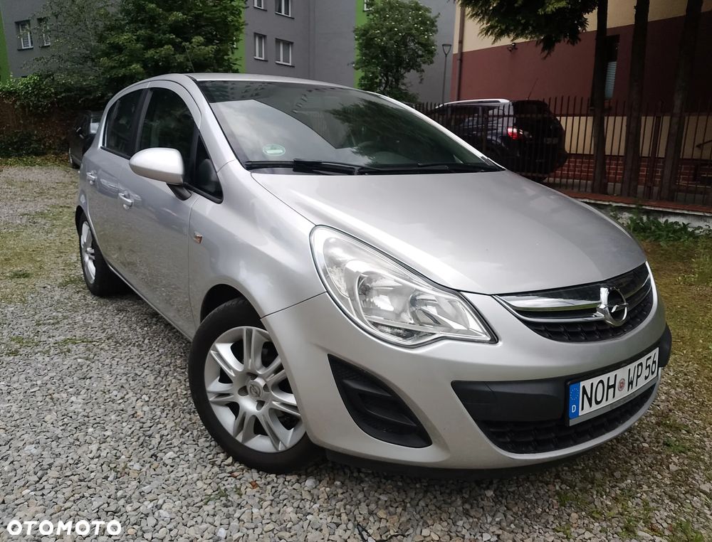 Opel Corsa 1.2 16V Edition - 1