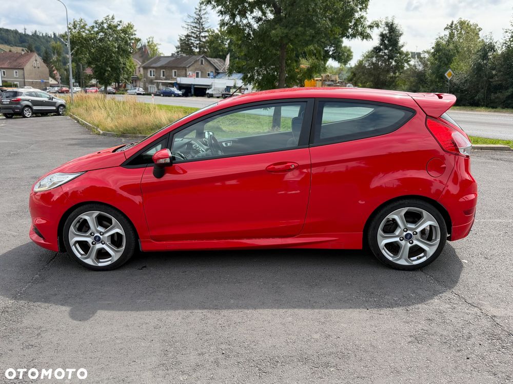 Ford Fiesta 1.6 EcoBoost ST - 13