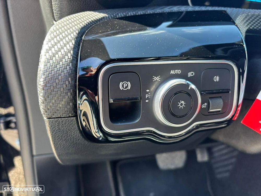 Mercedes-Benz CLA 180 d Shooting Brake AMG Line Aut. - 19