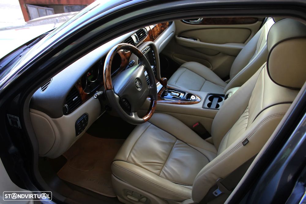 Jaguar XJ XJ6 2.7 D V6 Sovereing - 23