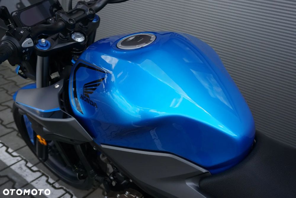 Honda CB - 15